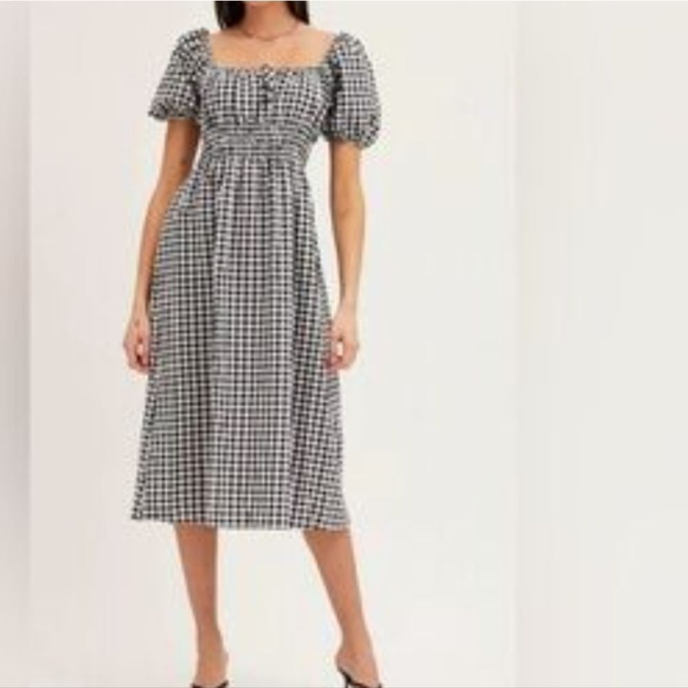 Monteau Los Angeles Checked Dress. Cottagecore. Peasant. Gingham - Picture 12 of 12